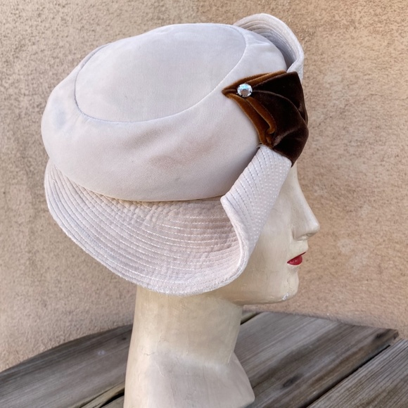 VTG 1940s 1950s Pink Tan Velvet Tilt Cloche OS